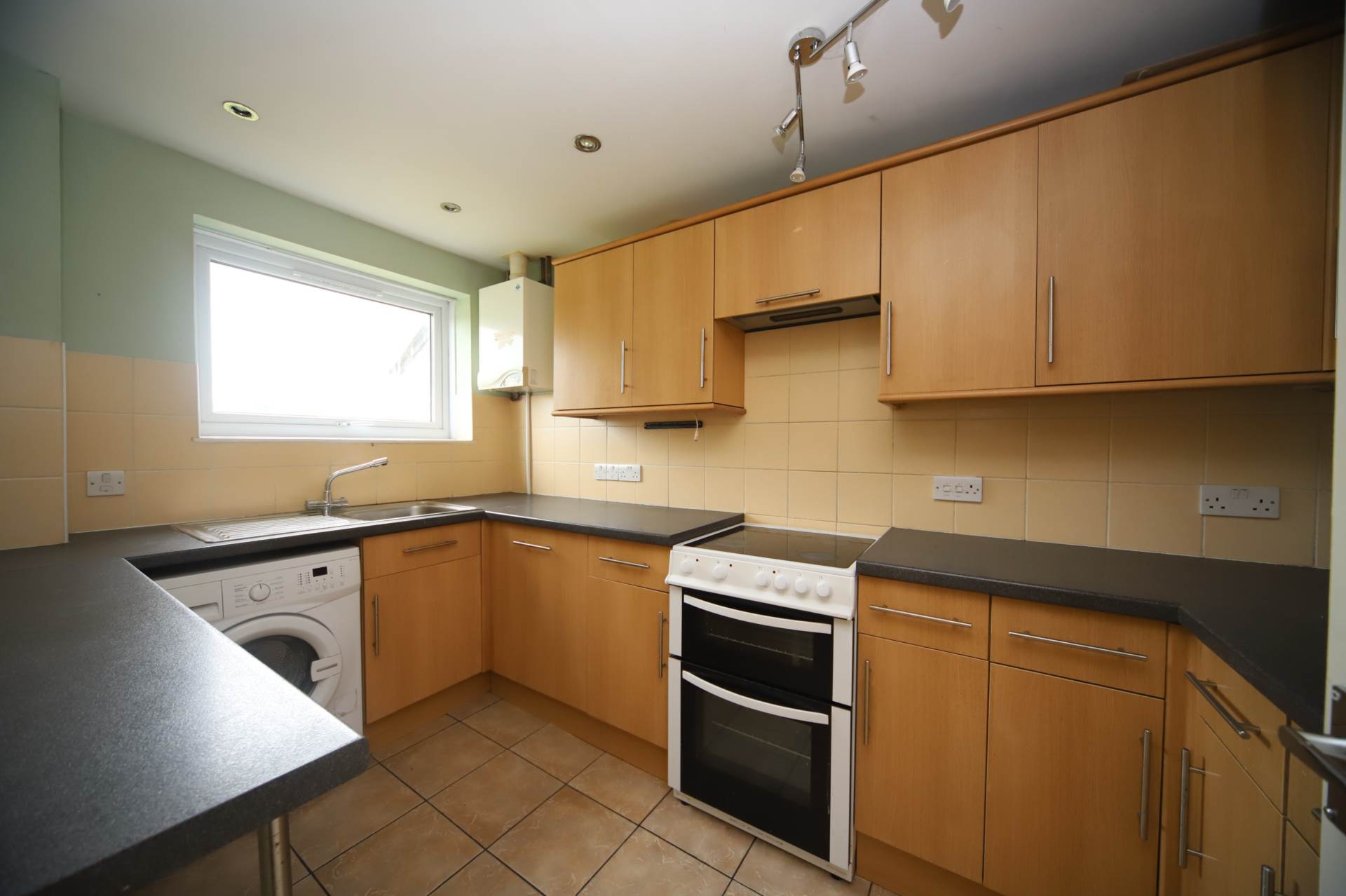 Drivers Court, Leighton Buzzard, Image 2