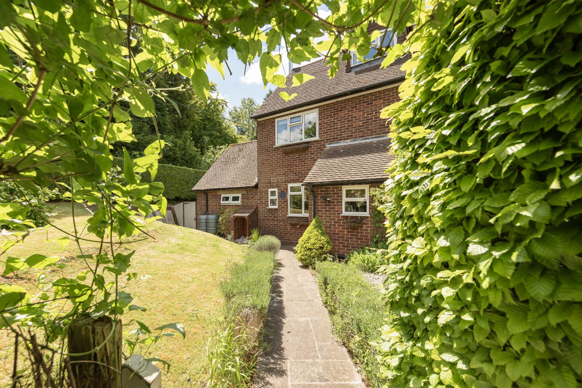 Recently re-available - Aston Hill, Halton, Image 4