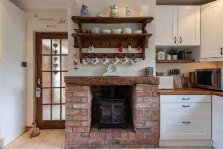 Recently re-available - Aston Hill, Halton, Image 11