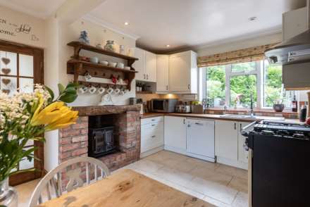Recently re-available - Aston Hill, Halton, Image 14