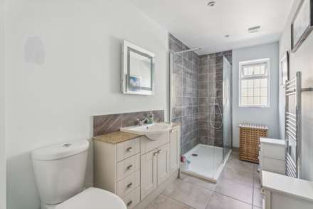 Grove Road, Tring, Image 12