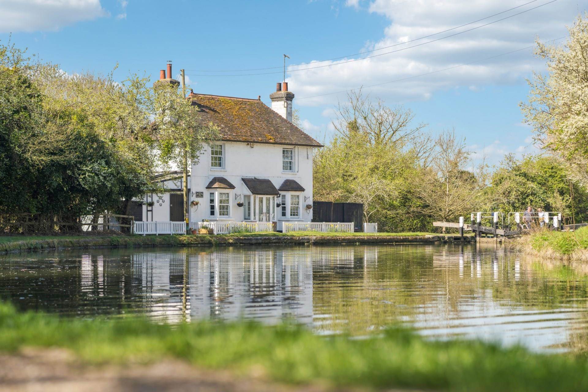Bulbourne -  Canal Side, Image 1