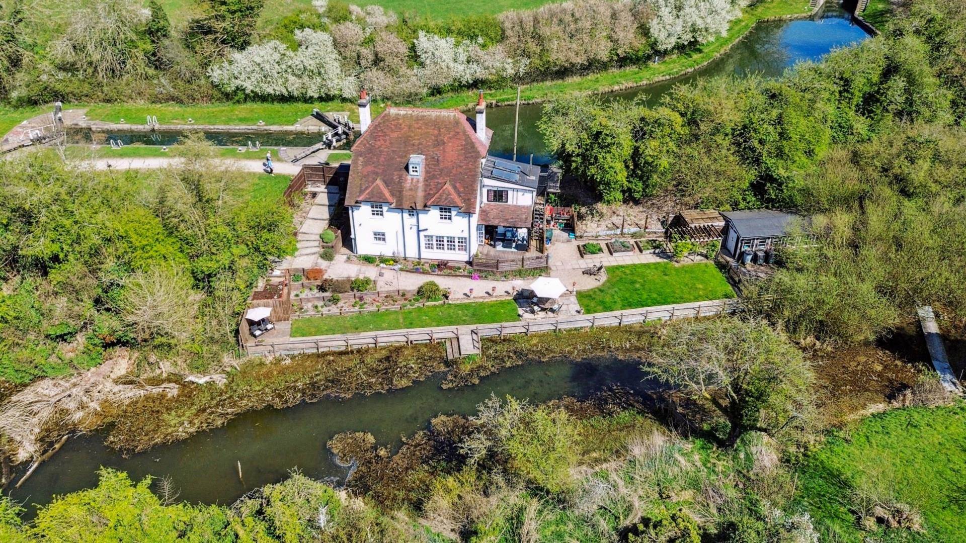 Bulbourne -  Canal Side, Image 31