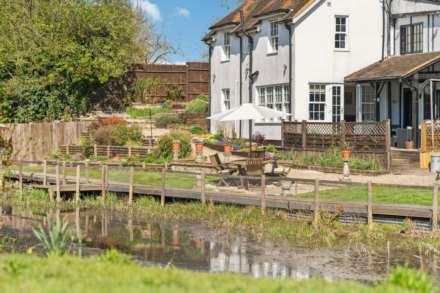 Bulbourne -  Canal Side, Image 4