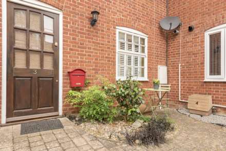 Market Mews, Leighton Buzzard, Image 3