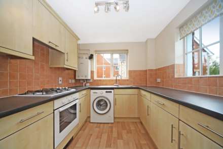 Aston Clinton, Image 5