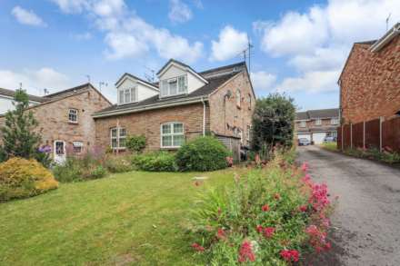 Hunters Close, Tring, Image 1
