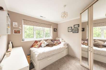 Nursery Gardens, Tring, Image 13