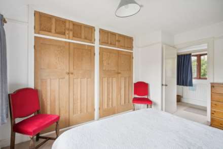Station Road, Tring, Image 15