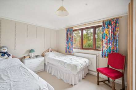 Station Road, Tring, Image 19