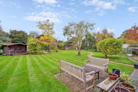 Station Road, Tring, Image 29