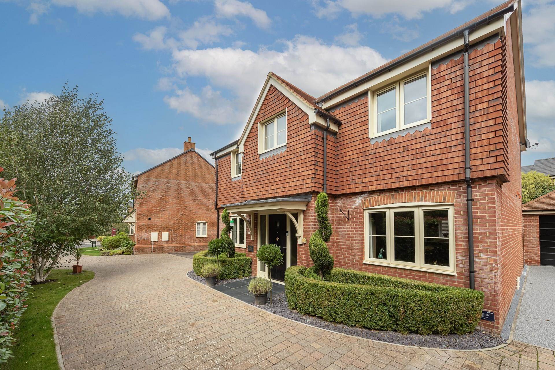 Chapel Drive, Aston Clinton, Image 1
