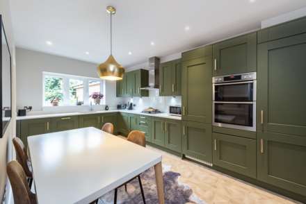 Chapel Drive, Aston Clinton, Image 3