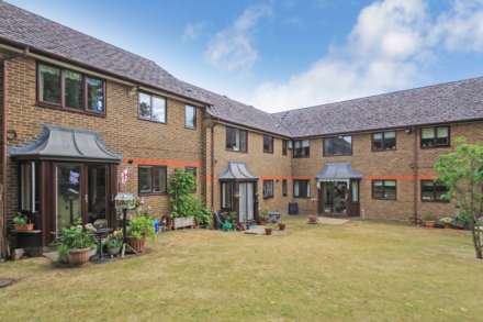 The Furlong, King Street, Tring, Image 10