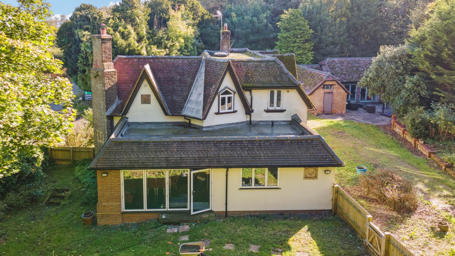 Aston Hill, Halton, Image 23
