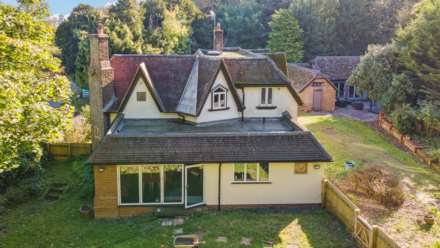 Aston Hill, Halton, Image 23