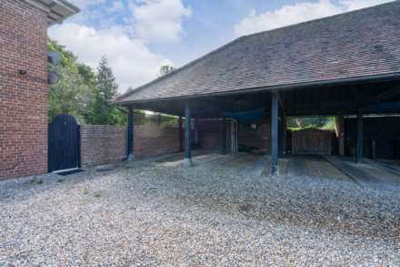 Burnhams Field, Weston Turville, Image 21