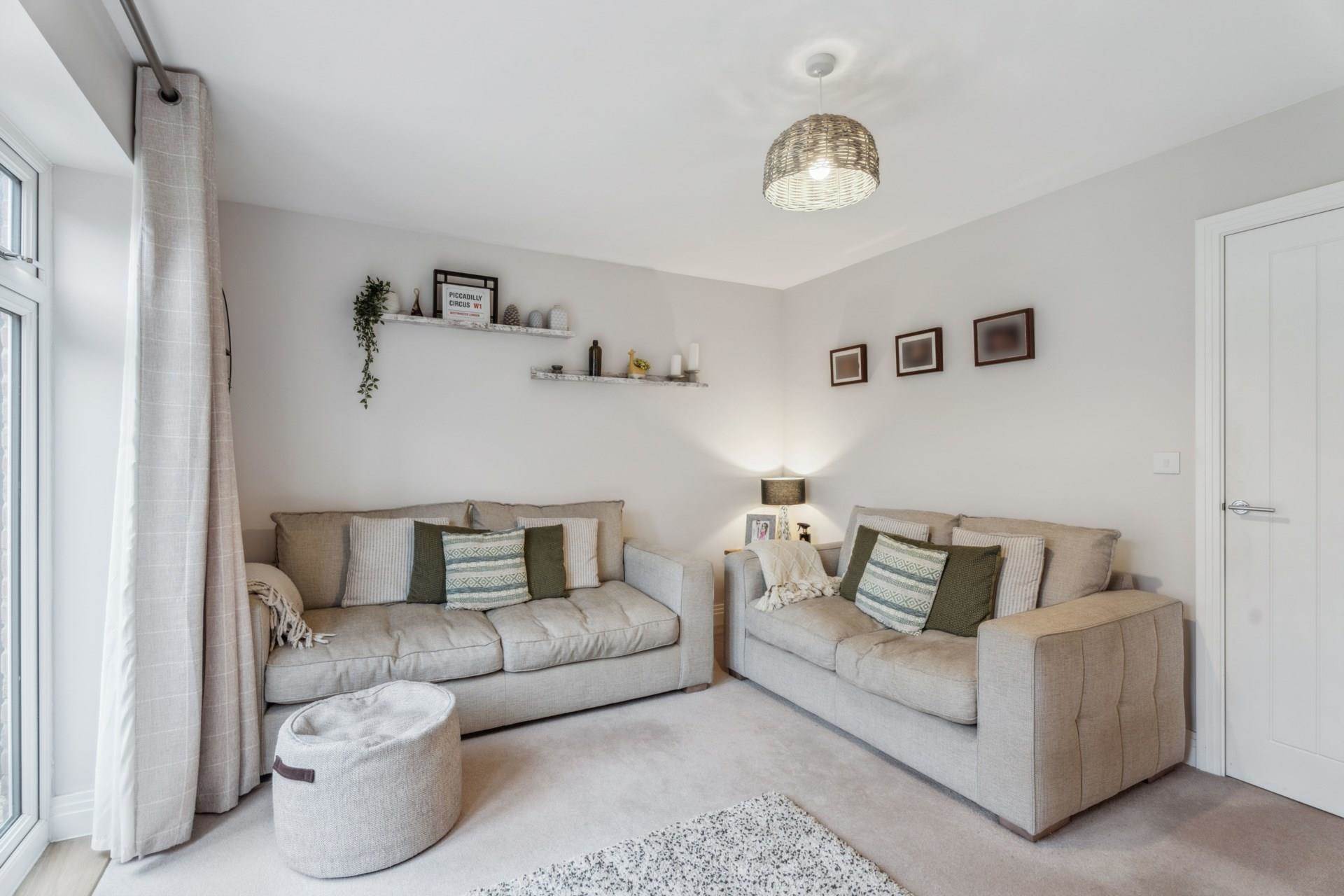 Blainways Avenue, Tring, Image 7