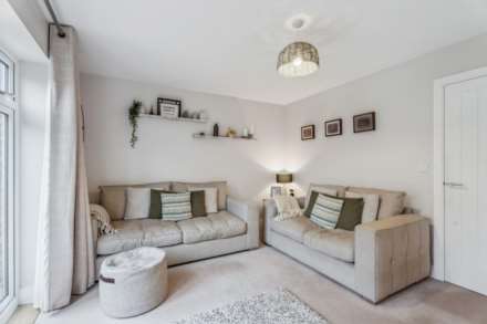 Blainways Avenue, Tring, Image 7