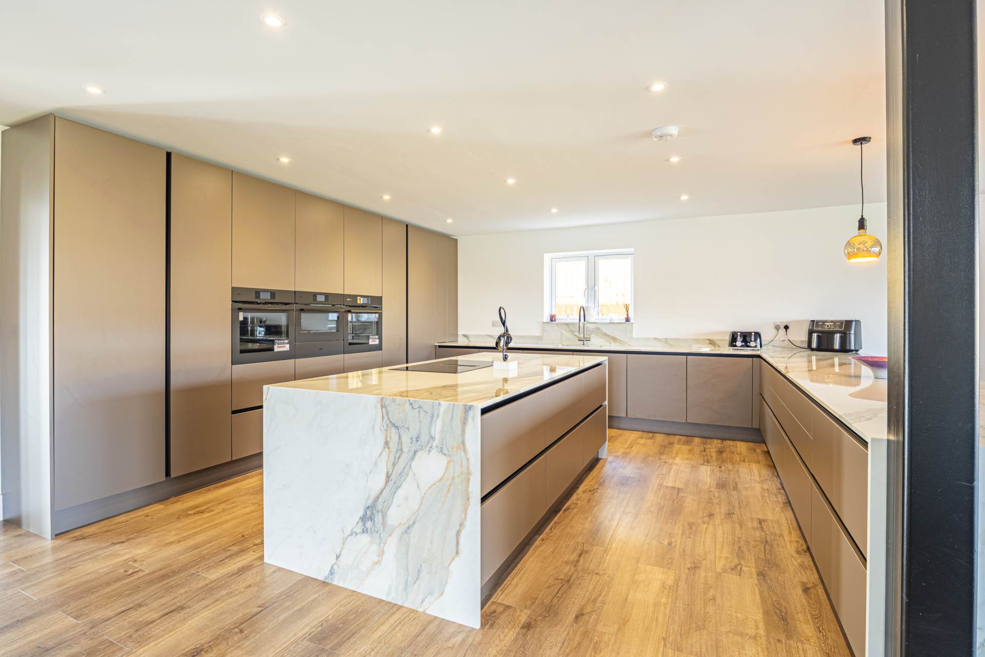 Christchurch Road, Tring, Image 11