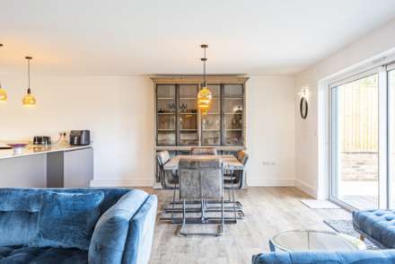 Christchurch Road, Tring, Image 5