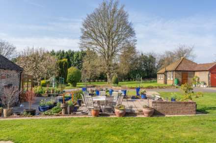 New Ground Road, Aldbury, Image 23