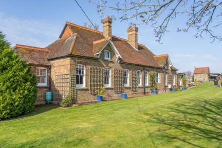 New Ground Road, Aldbury, Image 24