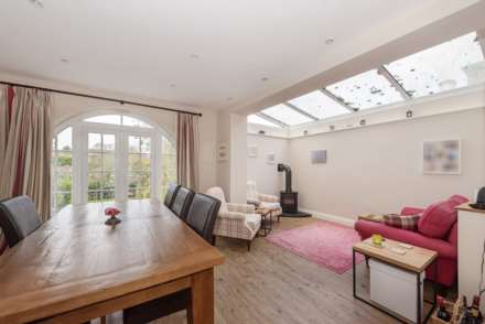 Western Road, Tring, Image 15