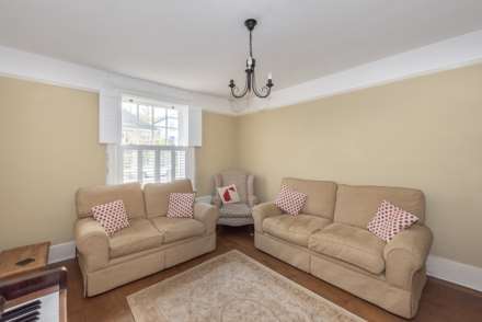 Western Road, Tring, Image 7