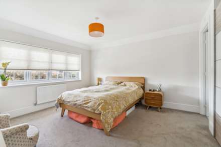 Weston Turville, Image 13