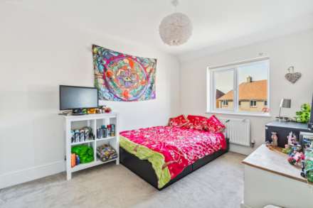 Weston Turville, Image 16