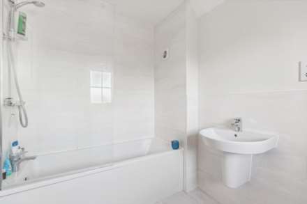 Weston Turville, Image 18