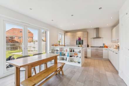 Weston Turville, Image 3