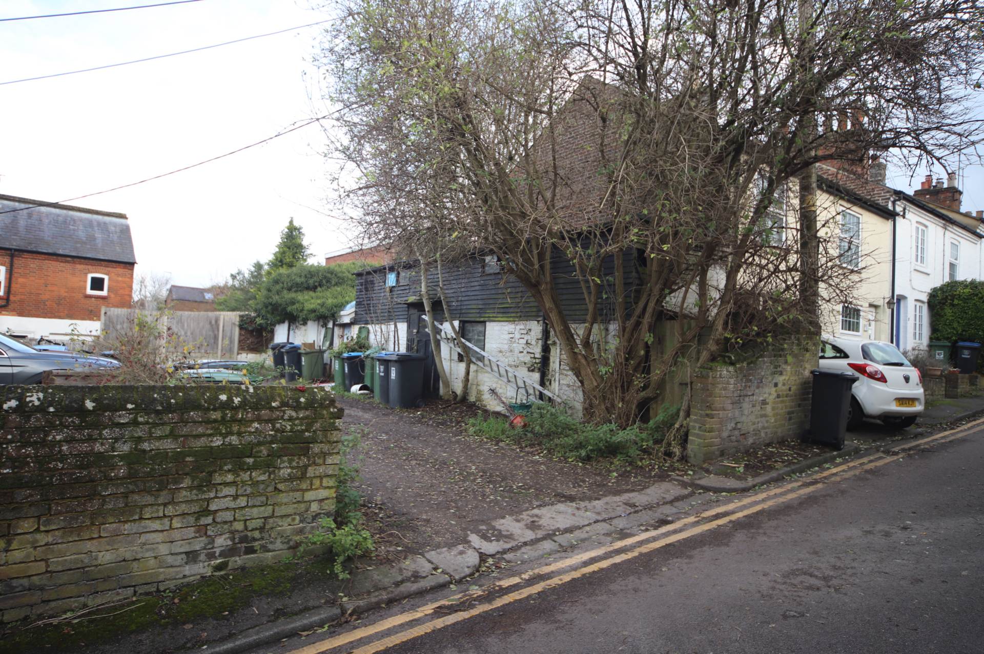 Tring, Image 1
