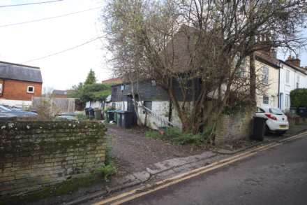 Tring, Image 1