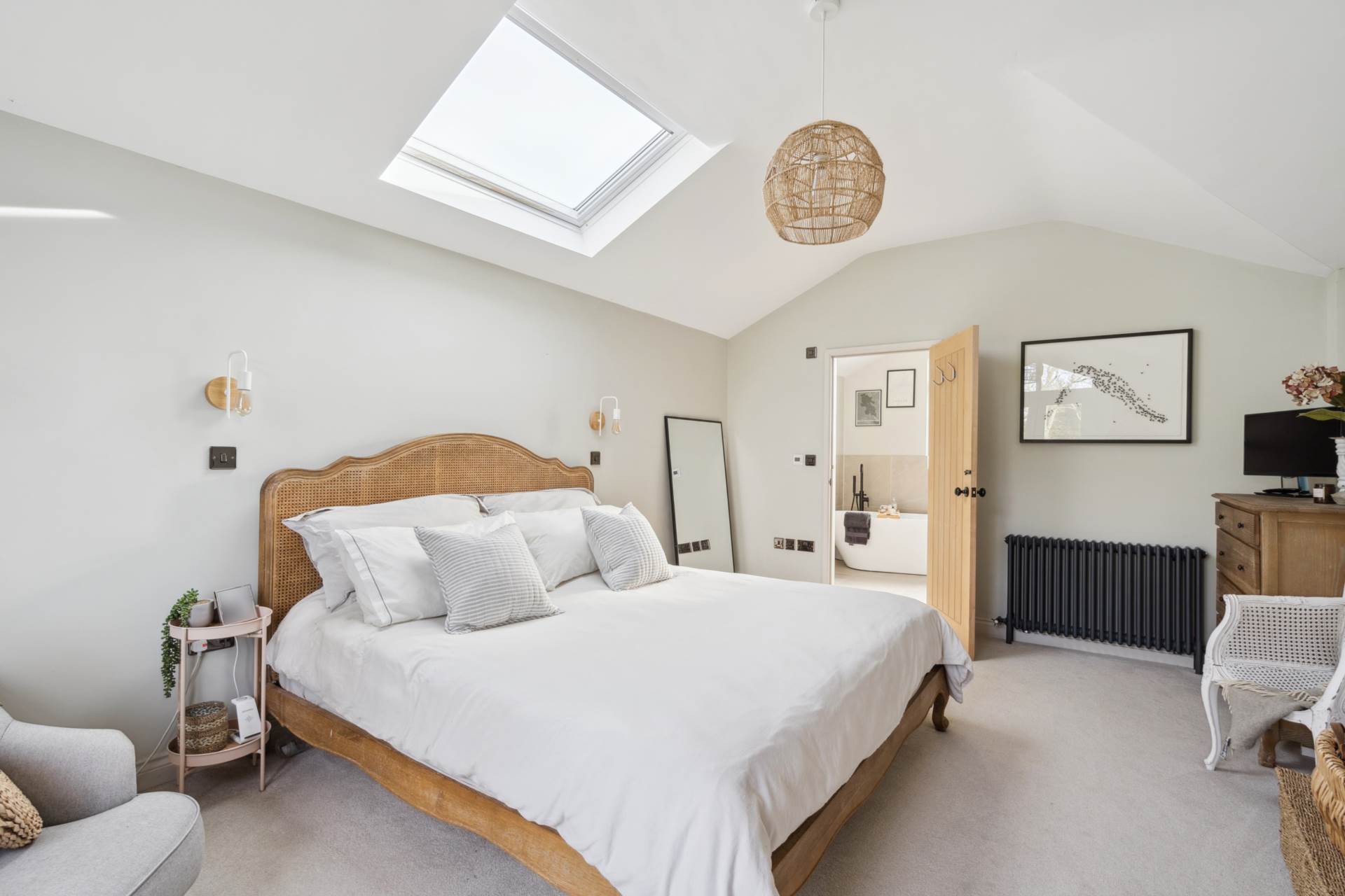 Chestnut End, Halton, Image 21