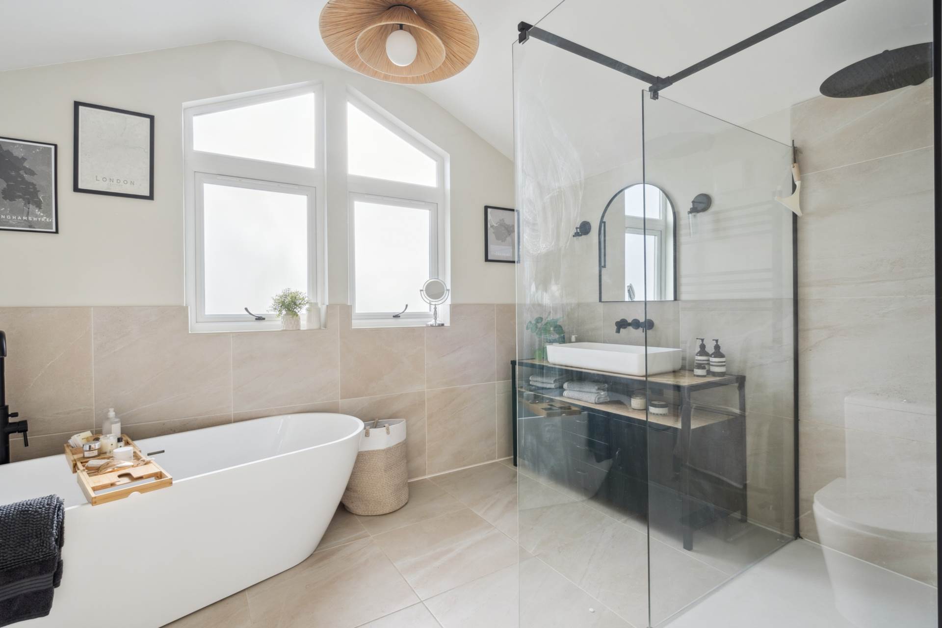Chestnut End, Halton, Image 22