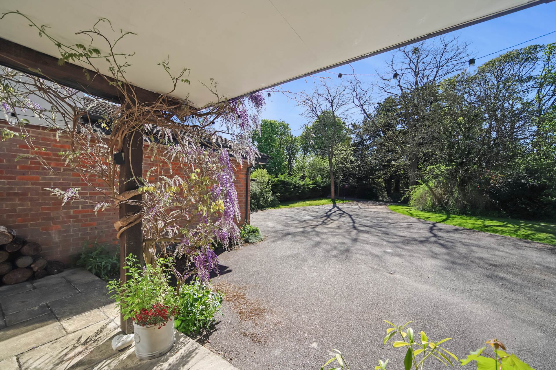 Chestnut End, Halton, Image 34