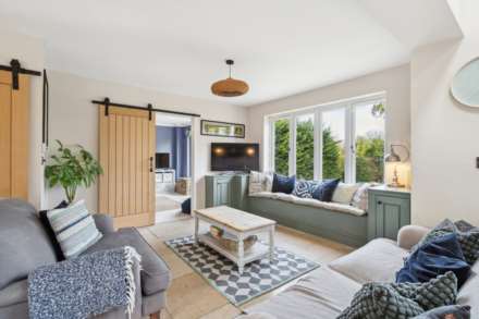 Chestnut End, Halton, Image 12