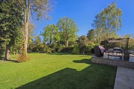 Chestnut End, Halton, Image 30