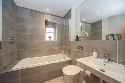 Weston Turville, Image 18