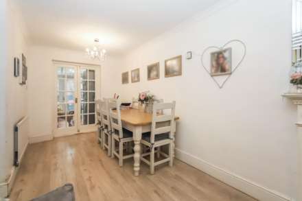 Morefields, Tring, Image 4