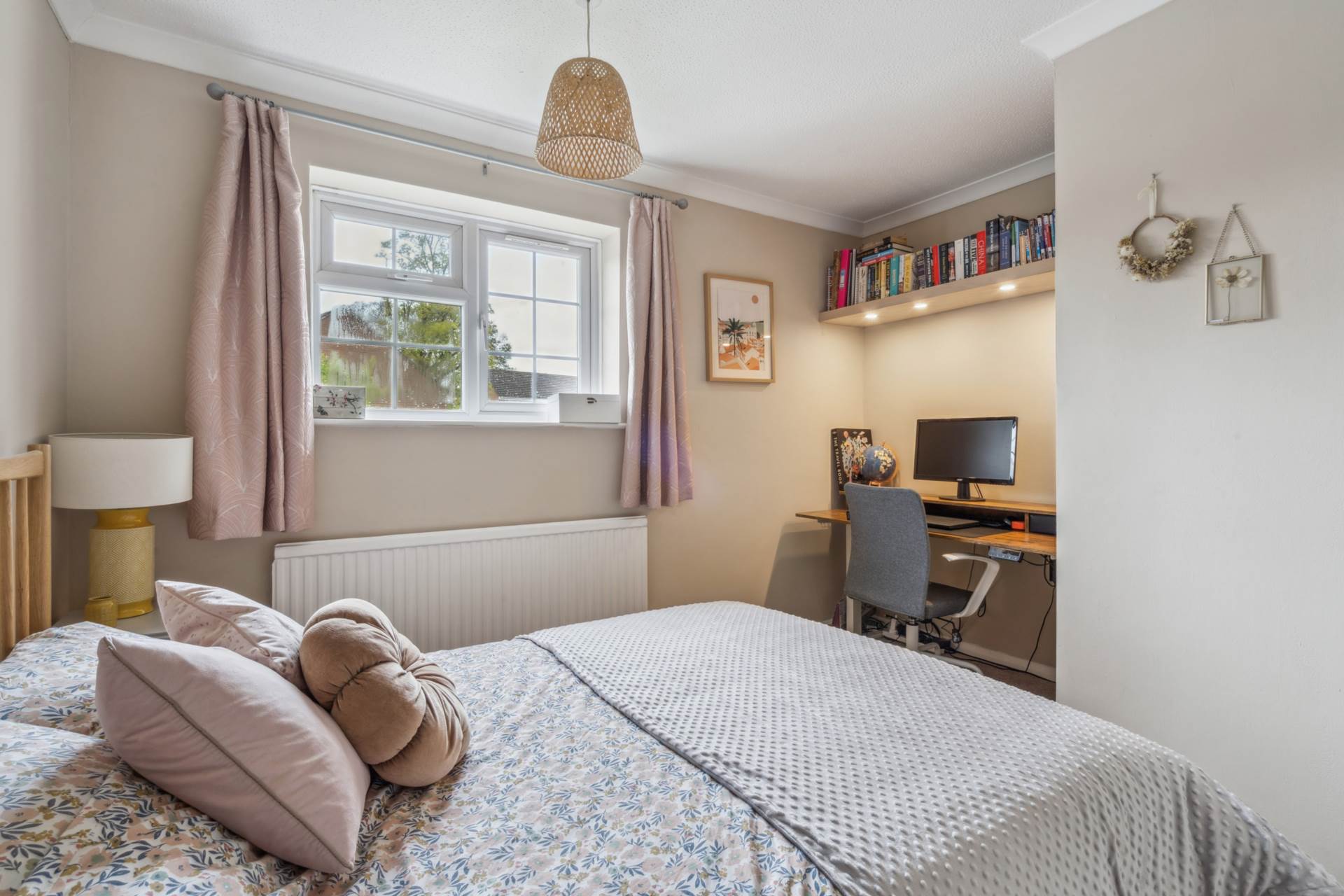 Morefields, Tring, Image 9