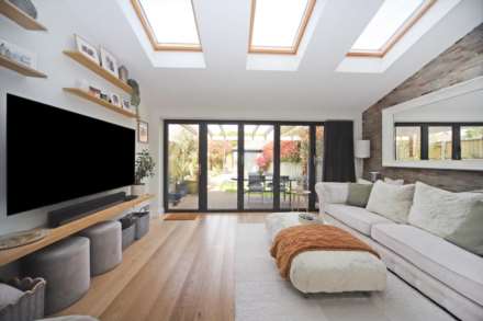 Longfield Road, Tring, Image 13