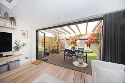 Longfield Road, Tring, Image 3