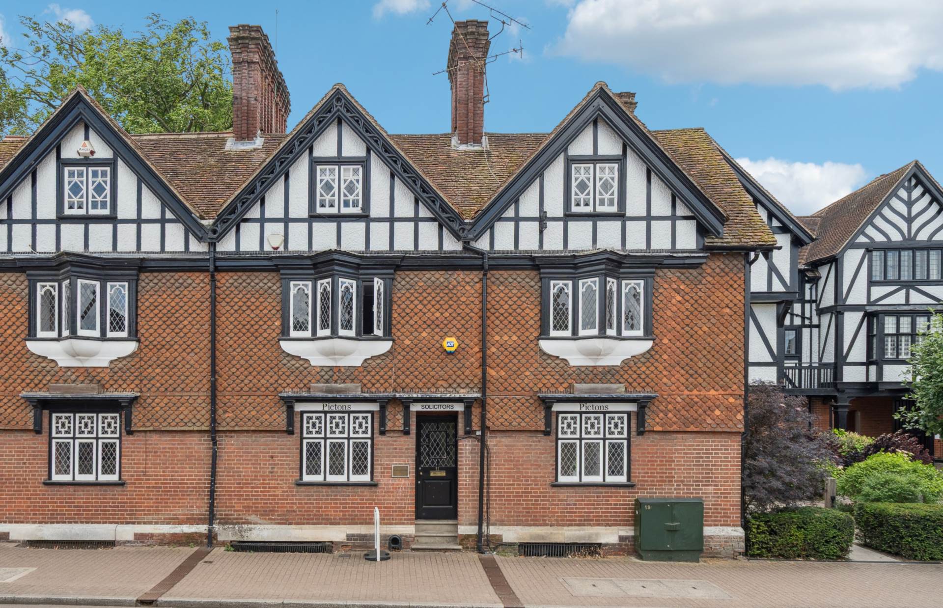 High Street, Tring, Image 1