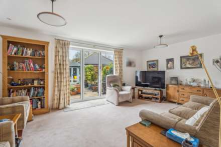 Round House Close, Aston Clinton, Image 2