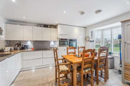 Round House Close, Aston Clinton, Image 5