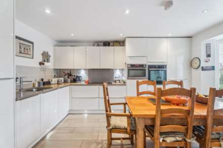 Round House Close, Aston Clinton, Image 6