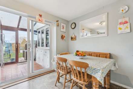 Church Hill, Cheddington, Image 4